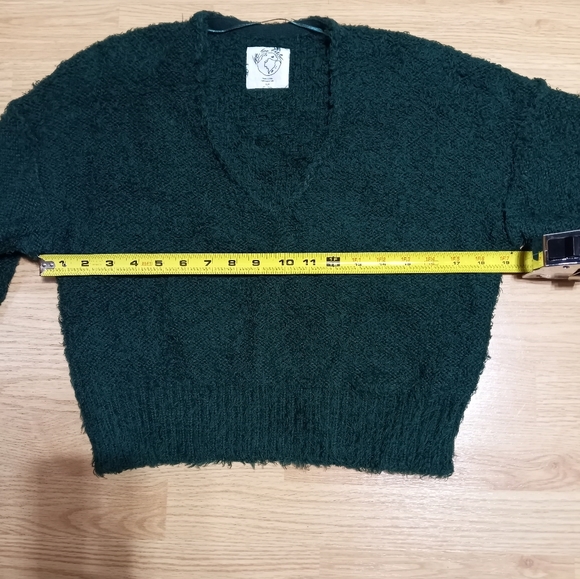 Free People. WE THE FREE.  Theo sweater in deepest spruce. Size xs. EUC. - Picture 9 of 10